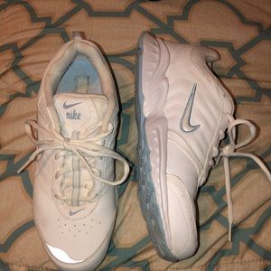 Women’s Nike size 9.5